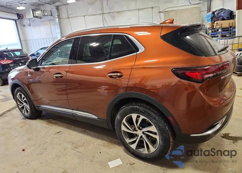 2021 Buick Envision Essence z USA, uszkodzony, nr VIN LRBFZNR46MD100717